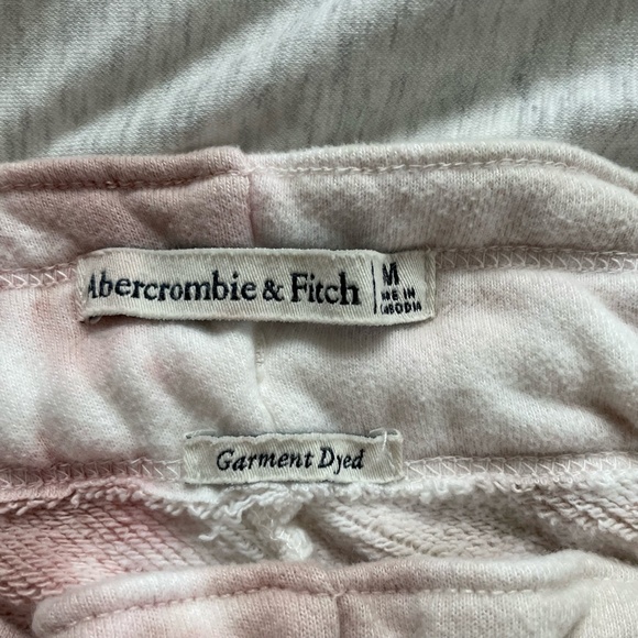 Abercrombie & Fitch Cloud Paperbag Shorts - Blush Pink Tie Dye - Picture 6 of 6